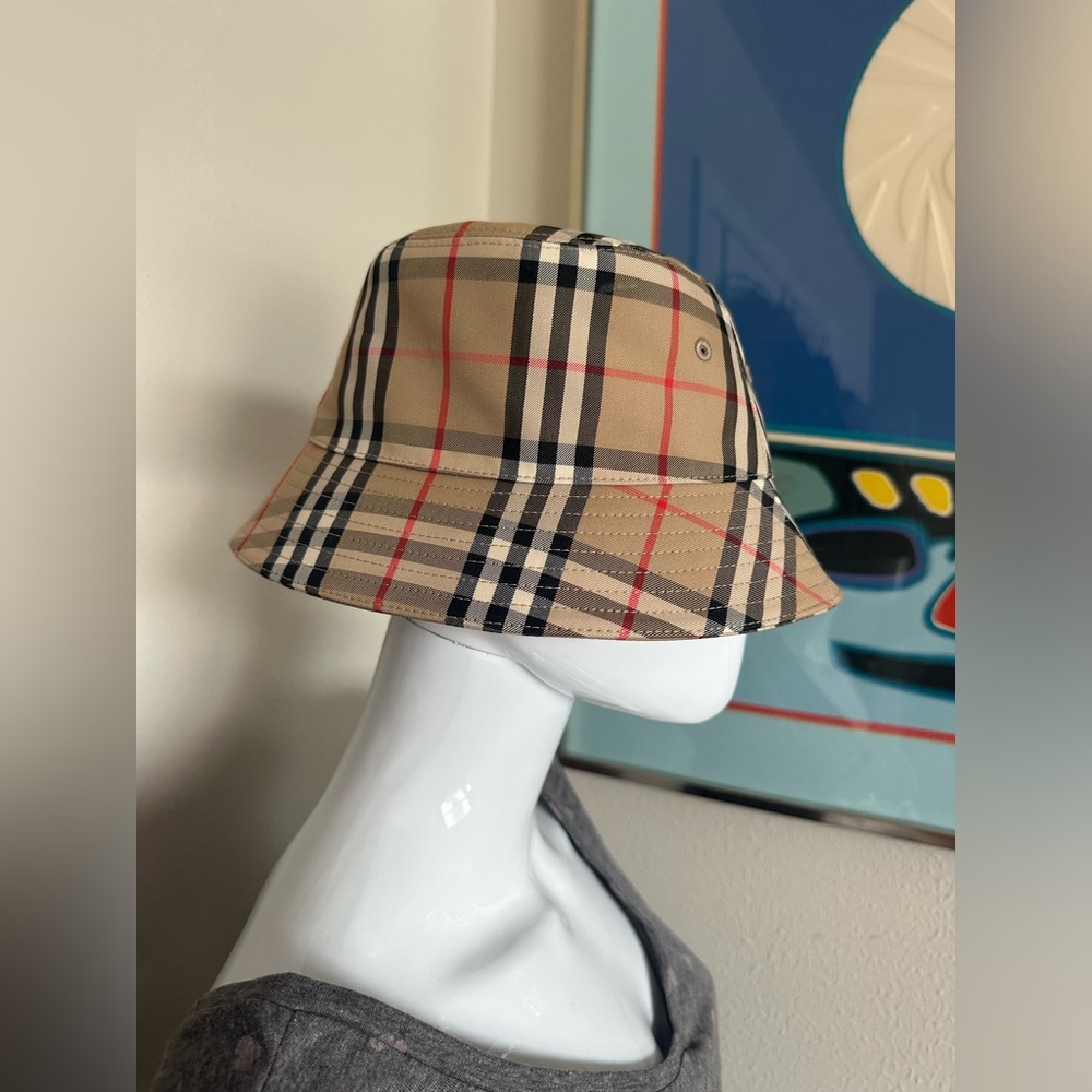 Burberry Nova Check Bucket Hat